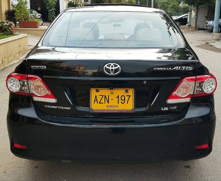 TOYOTA COROLLA ALTIS SR 1.6 MODEL 2013 BUMPER TO BUMPER ORIGINAL 7