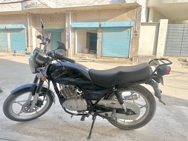 Suzuki gs 150 se 2