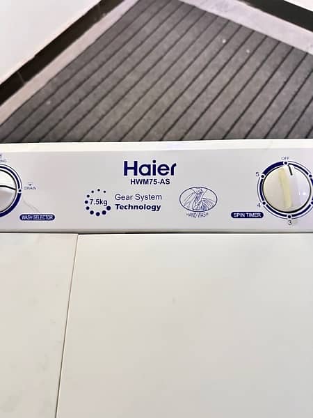 Haier 7.5 KG Washing Machine Condition 9.5/10 9