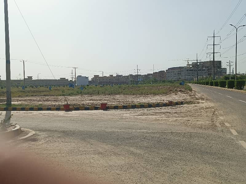 10 Marla Residential Plot Available For Sale 2