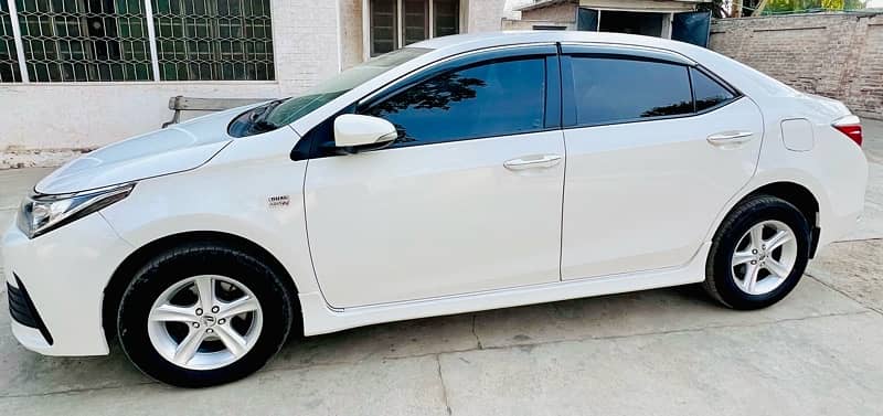 Toyota Corolla GLI 2017/2018 model New shape 2018 3