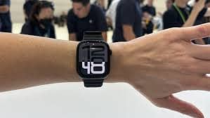 Apple Watch Series 10 Jet Black Available 42 mm / 46mm 7