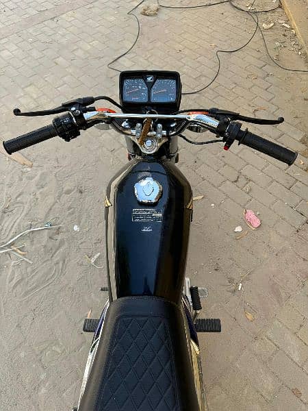 Honda 125 Special Edition 12