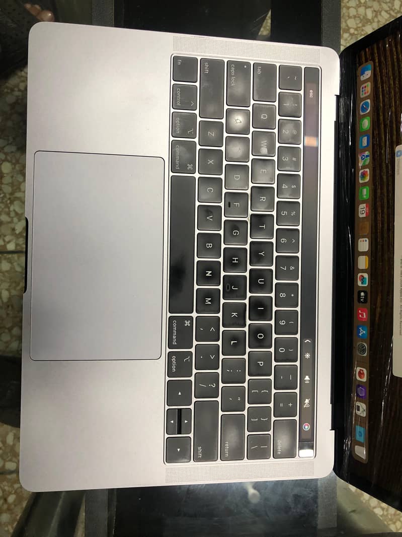 MacBook Pro 13.3" 2018 Corei7 16/256 3