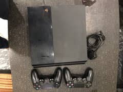 PlayStation 4 1tb with 2 controllers