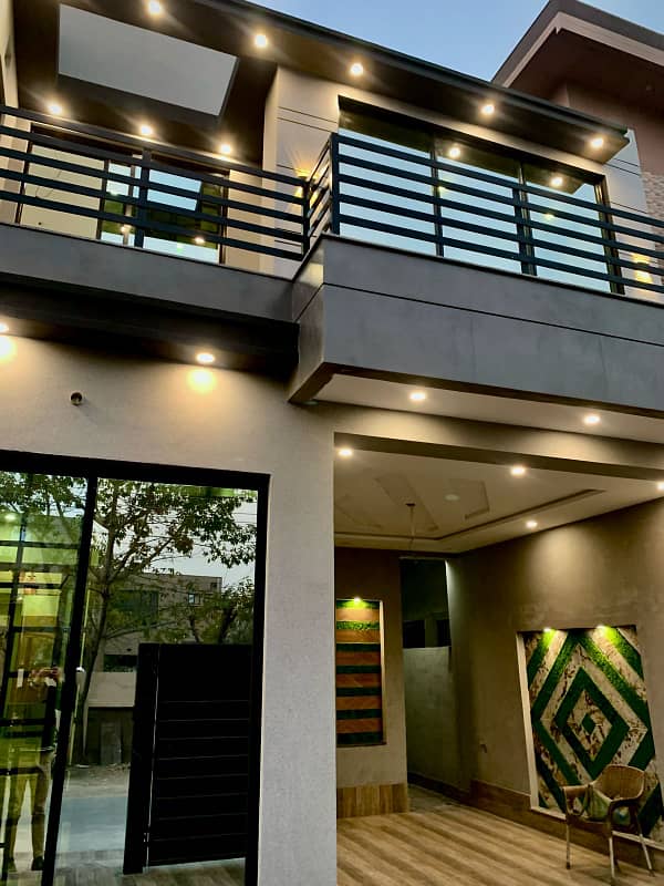 10 MARLA BRAND NEW HOUSE FOR SALE IN UET HOUSING SOCIETY LAHORE 2