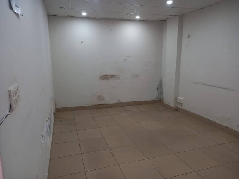 1200 sq ft office for Rent Best for visa consultancy multinational companies 2