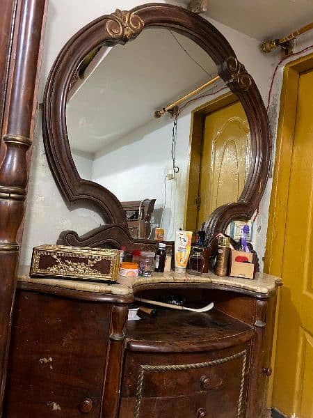 Dressing Table 5