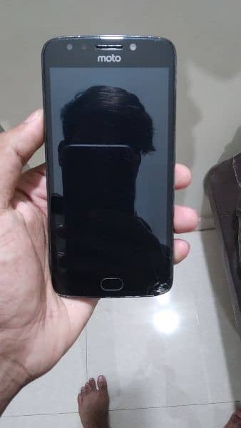 Urgent sale Moto e4 offical pta approved 1