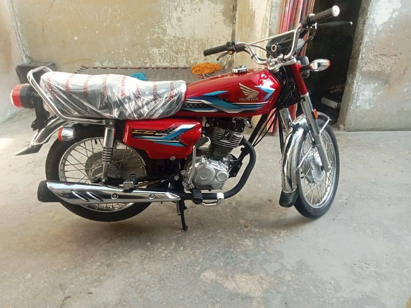 Honda CG125 2024 1