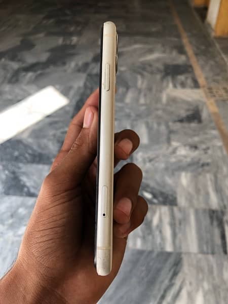 iPhone 11 64gb non pta 2