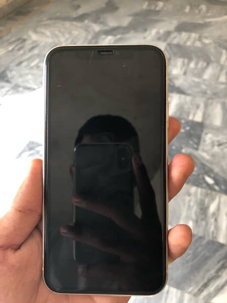 iPhone 11 64gb non pta 3