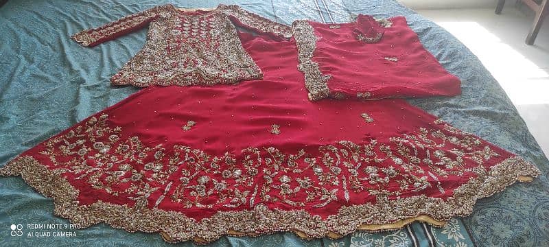 wedding lehnga. . worn once. . size may fit small to medium 8