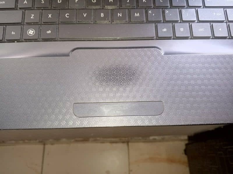 Hp Laptop Core (TM)i3 11