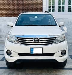 Toyota Fortuner 2015