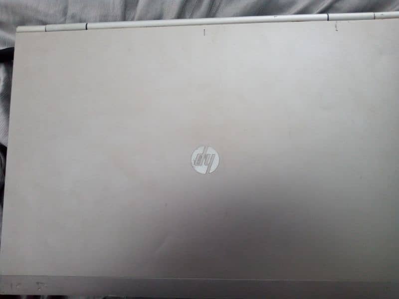 HP Elite Book 8470p 4 GB Ram 250 HDD 2