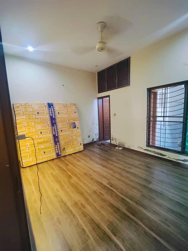 5 MARLA BRAND NEW TYPE CORNER HOUSE FOR SALE IN EDEN BOULEVARD 1