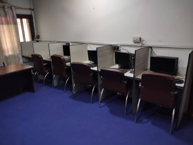 50 seats call center space available with systems all in one 0