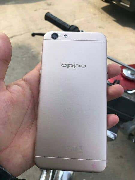 oppo a57       4/64 2