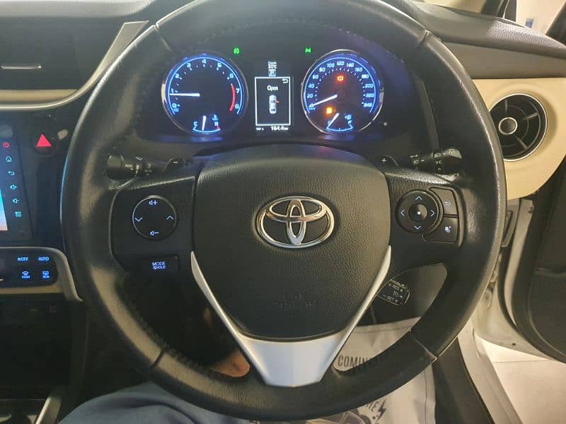 Toyota Corolla Altis Grande 2020 model 2021 registered 15