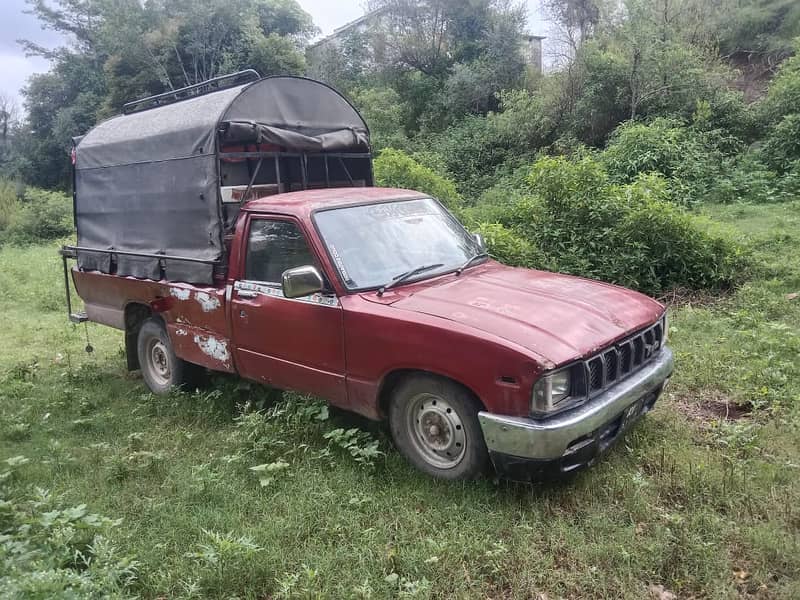 Nissan Pickup 1982 3