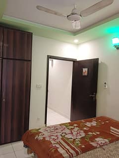 Par day 1bed Ac flats for rent