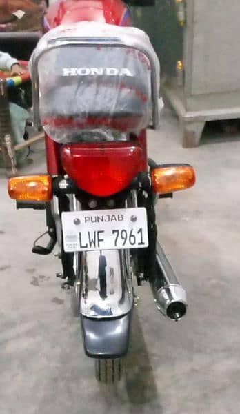 Honda CD 70 2006 model urgent for sale. 1