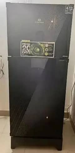 Dawlance fridge middium size