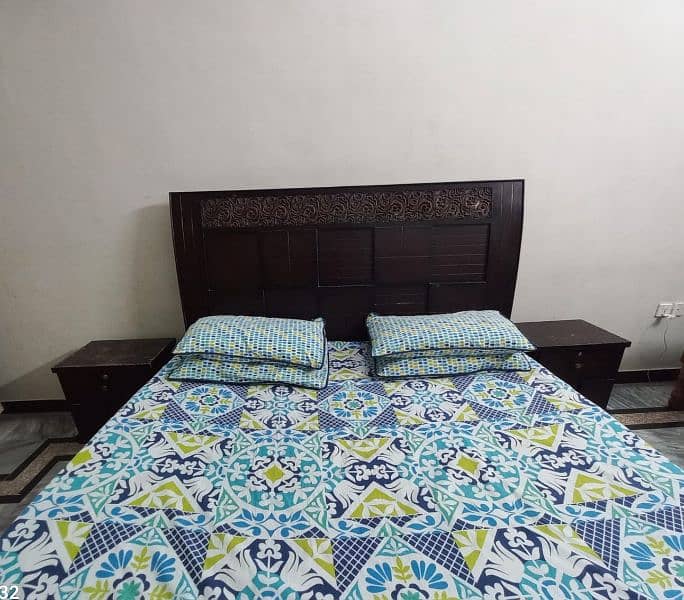 king size bed Along with side table and dressing 0