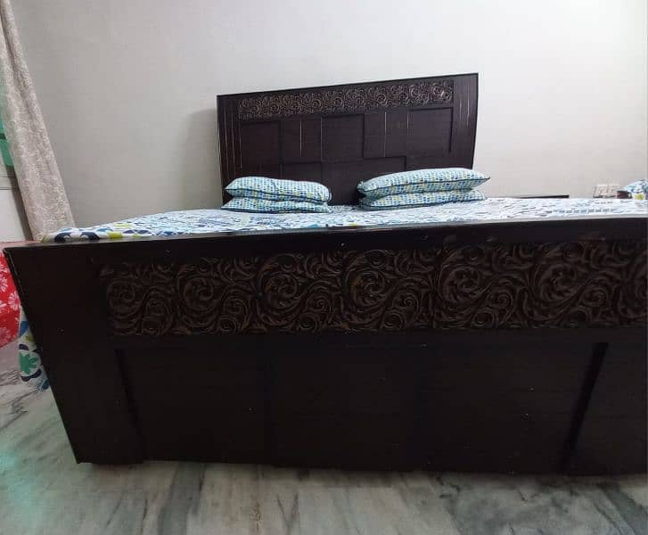 king size bed Along with side table and dressing 1