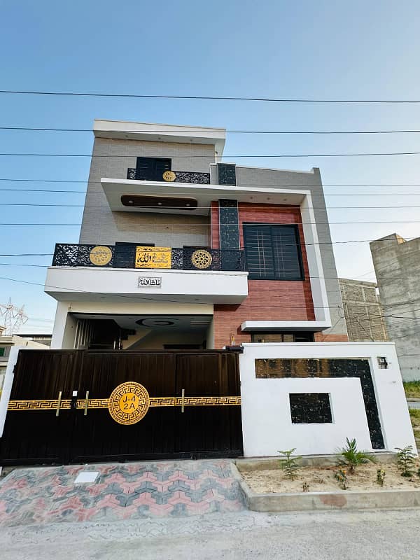 Cheapest 5 Marla double story house for sale on reasonable price on prime location 0