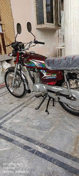 Honda 125 2023 4