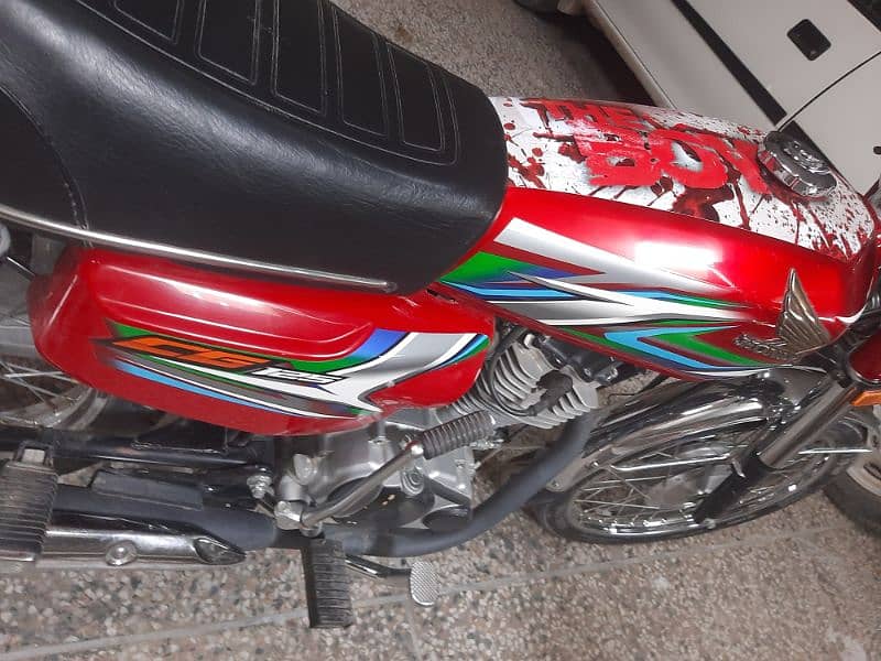 Honda 125 2023 model full genuine , 03358373862 , price kam ho jaye gi 1