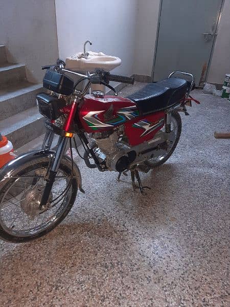 Honda 125 2023 model full genuine , 03358373862 , price kam ho jaye gi 6