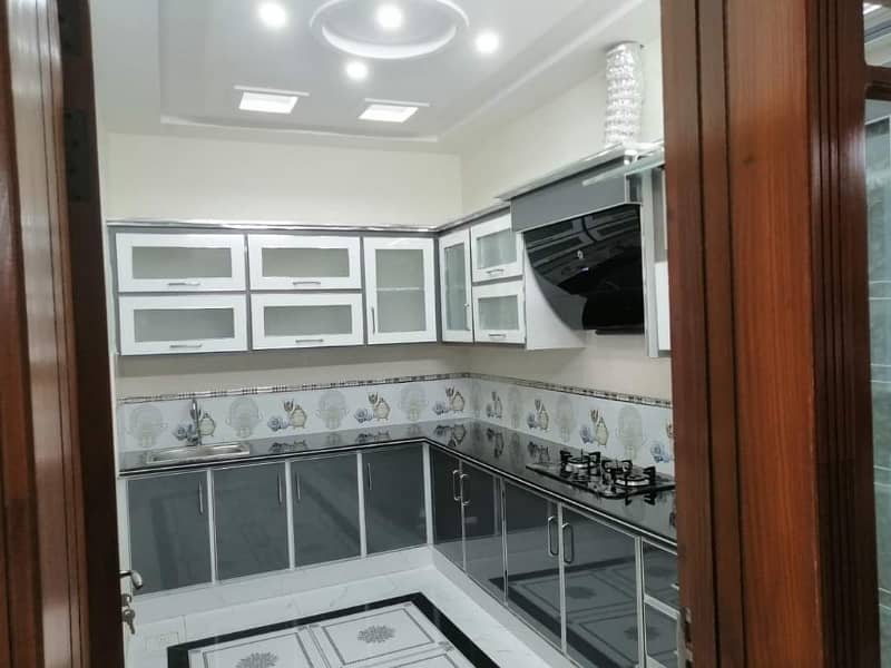 1 Kanal Beautiful Upper Portion With All Facilities At Reasonable Price 1