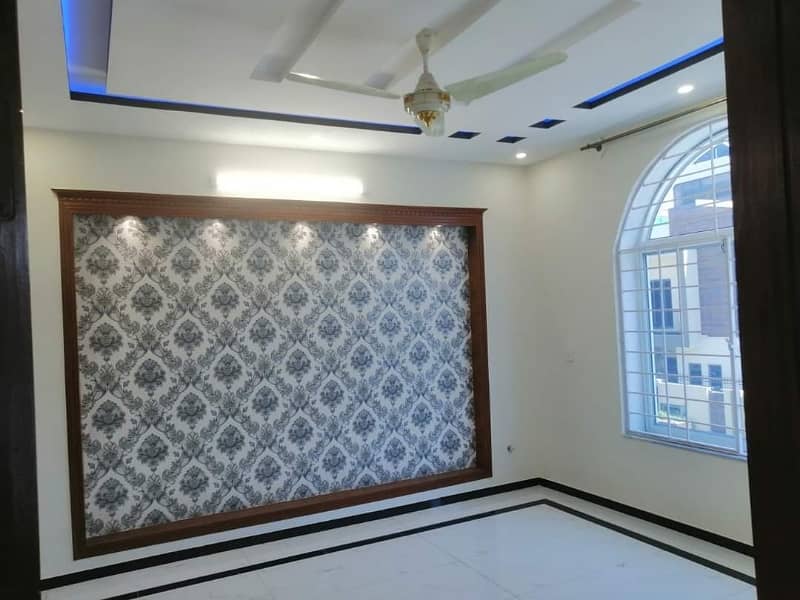 1 Kanal Beautiful Upper Portion With All Facilities At Reasonable Price 16