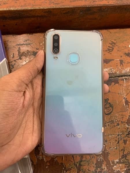 VIVO Y 17 APPROVED 8/256GB 0