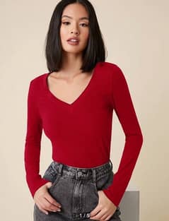 SHEIN Red Fitted V-Neck Tee