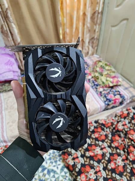 Nvidia 1660 super 6gb graphics card fans on but display not shown 3