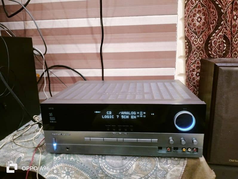 HARMON KARDON MODEL AVR 330 8