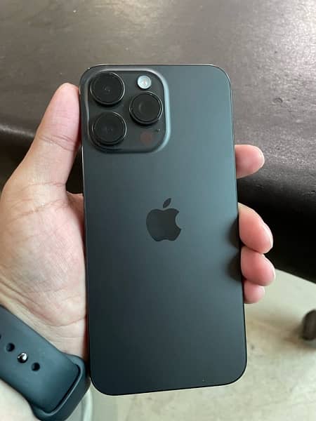 Apple iPhone 15 Pro Max JV 0