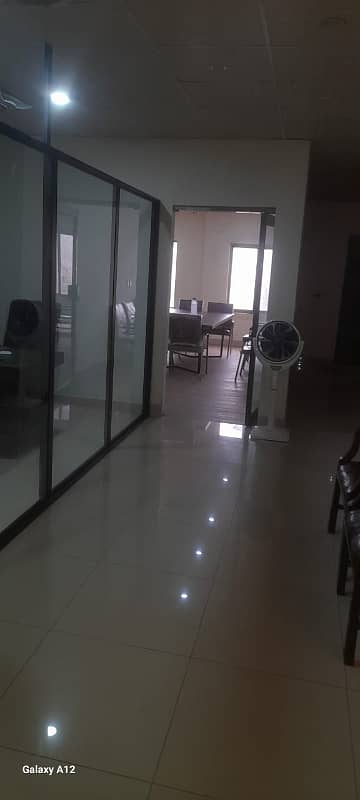 Ideal Office Available Different Locations Kohinoor Susan Road D Ground Best For Multinational Companies Etc. 17