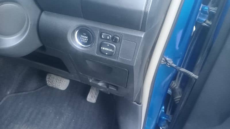 Toyota Vitz 2008/12 push start 6