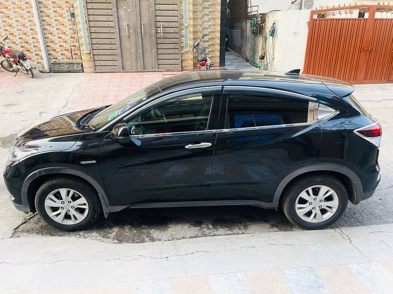 Honda Vezel 2016 3