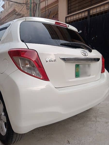 Toyota Vitz 2011 3