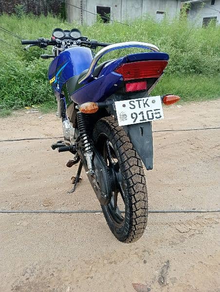 Yamaha ybr g 125cc 4