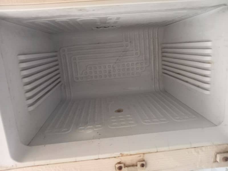 PEL refrigerator 3