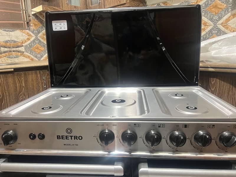 Beetro Cooking Range 34″ (WB-786) 5 BRN Metal Top D. Door 3