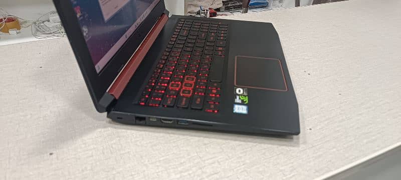 Acer Nitro ci5 8th gen with GTX 1050ti 4gb GPU 5