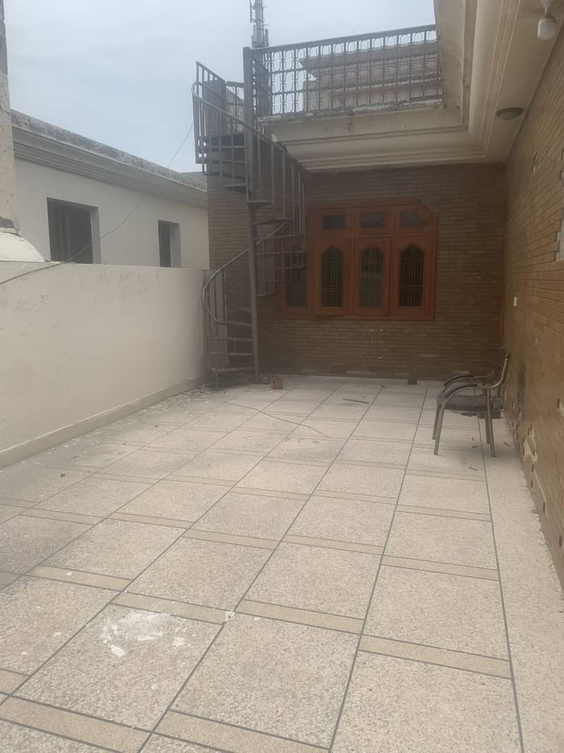 1 Kanal Upper Portion Available For Rent 2